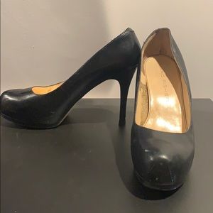 Patent leather black stilettos